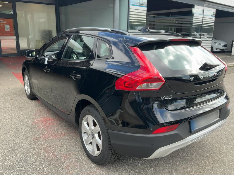 Volvo V40 Cross Country 1.6 D2 Momentum 2013 – снимка 6