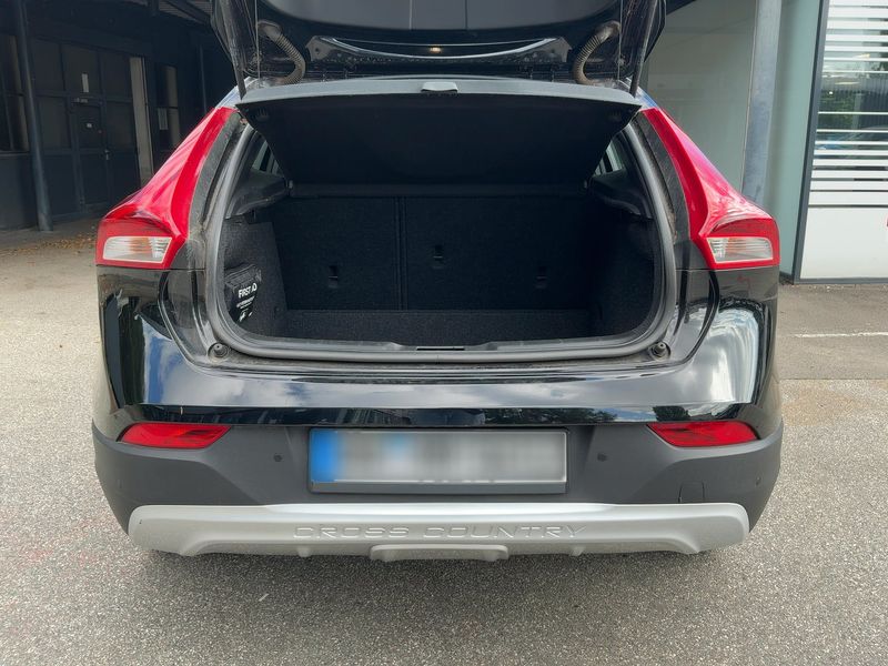 Volvo V40 Cross Country 1.6 D2 Momentum 2013 – снимка 15