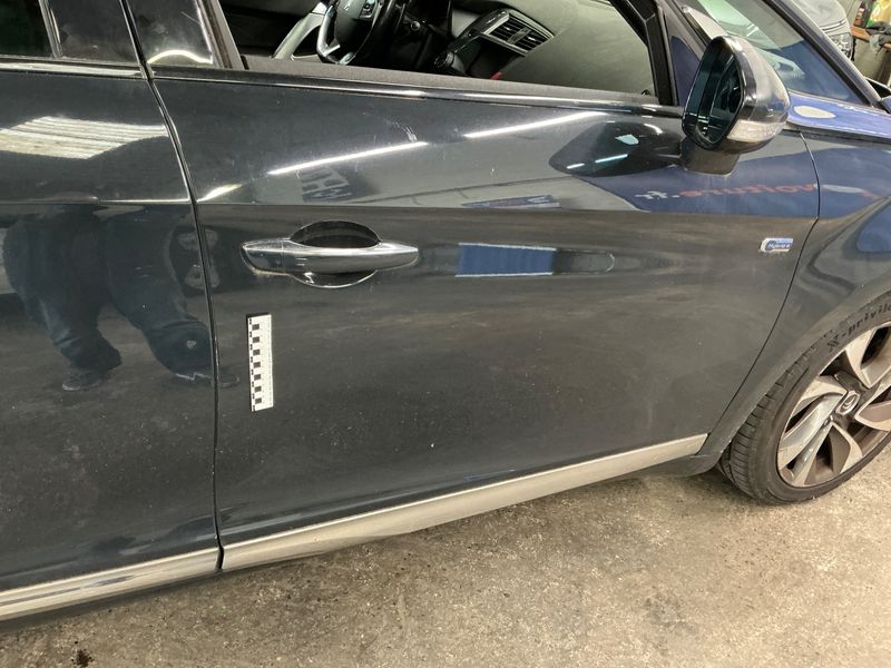 Citroen DS5 2.0 HDi Hybrid4 SportChic 2012 – снимка 25