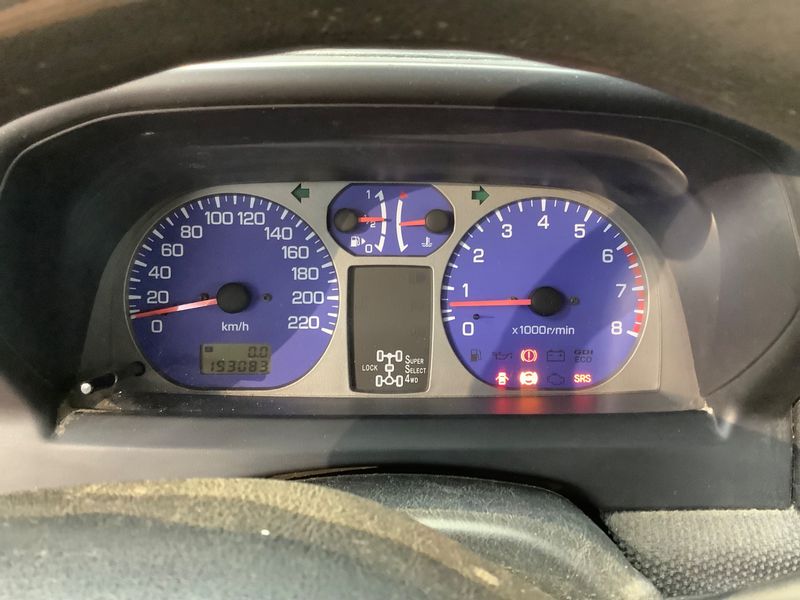 Mitsubishi Pajero 2.0 GDI 2000 2001 – снимка 4