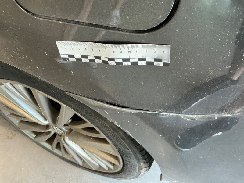 Toyota Avensis 2.0 D-4D Executive 2015 – снимка 25