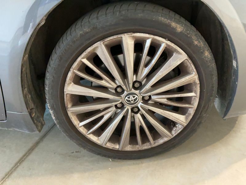 Toyota Avensis 2.0 D-4D Executive 2015 – снимка 11