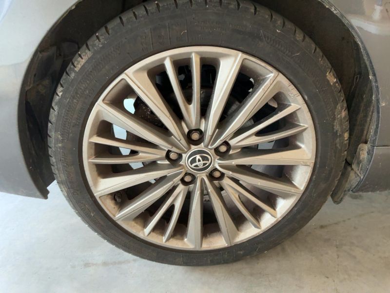 Toyota Avensis 2.0 D-4D Executive 2015 – снимка 9