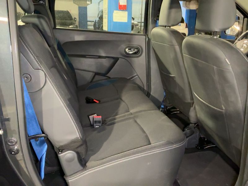 Dacia Lodgy 1.5 dCi Diesel SL AuDacia 2015 – снимка 19