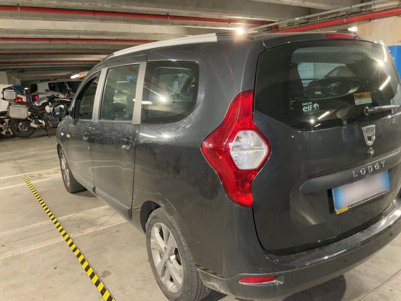 Dacia Lodgy 1.5 dCi Diesel SL AuDacia 2015 – снимка 6