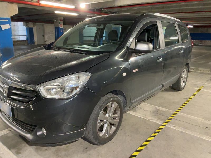Dacia Lodgy 1.5 dCi Diesel SL AuDacia 2015 – снимка 2