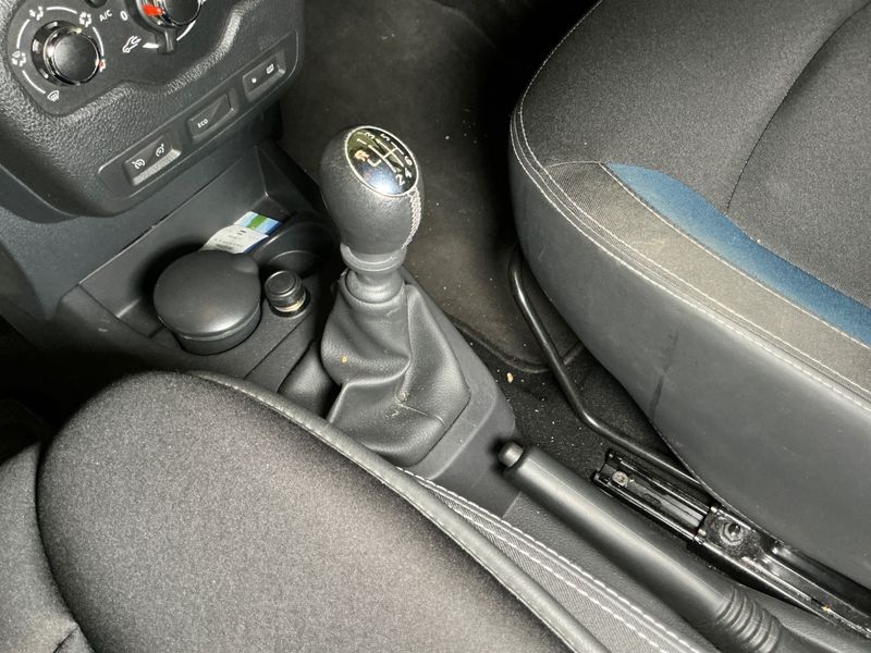 Dacia Lodgy 1.5 dCi Diesel SL AuDacia 2015 – снимка 27