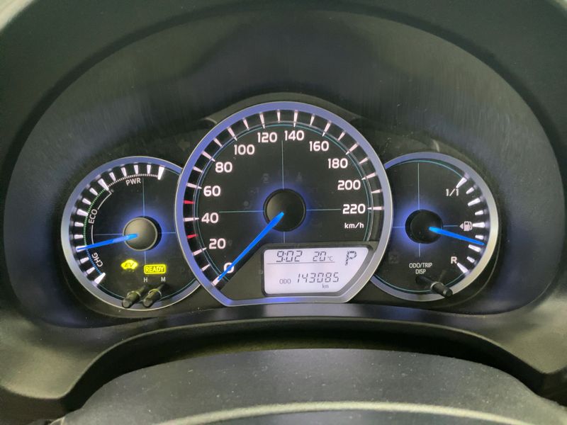 Toyota Yaris 1.5 Hybrid Life 2012 – снимка 19