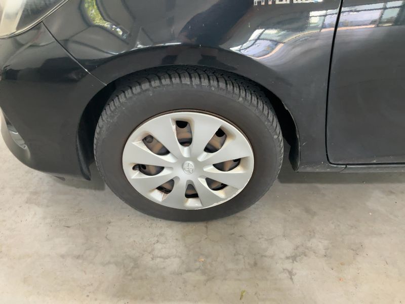 Toyota Yaris 1.5 Hybrid Life 2012 – снимка 3