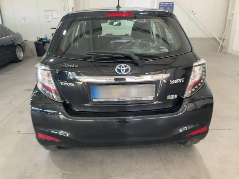 Toyota Yaris 1.5 Hybrid Life 2012 – снимка 7