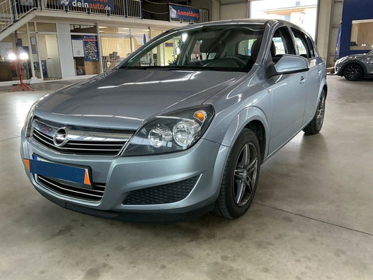 Opel Astra 1.7 CDTI Selection 2011