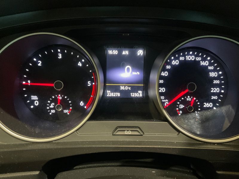 Volkswagen Tiguan 2.0 TDI Advance 4Motion BlueMotion Tech 2016 – снимка 18