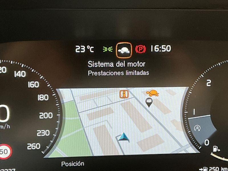 Volvo XC90 2.0 D5 Momentum AWD 2018 – снимка 23