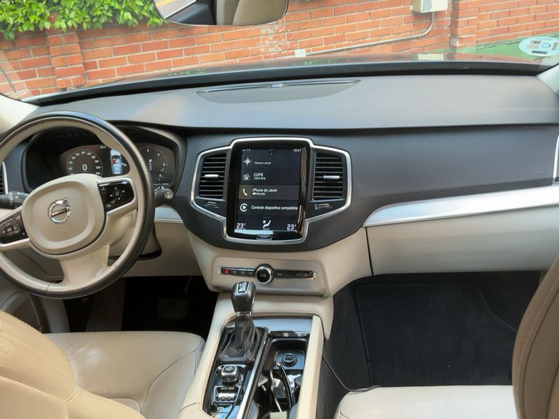 Volvo XC90 2.0 D5 Momentum AWD 2018 – снимка 17