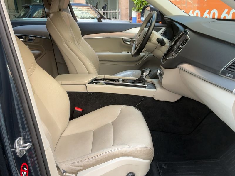 Volvo XC90 2.0 D5 Momentum AWD 2018 – снимка 16