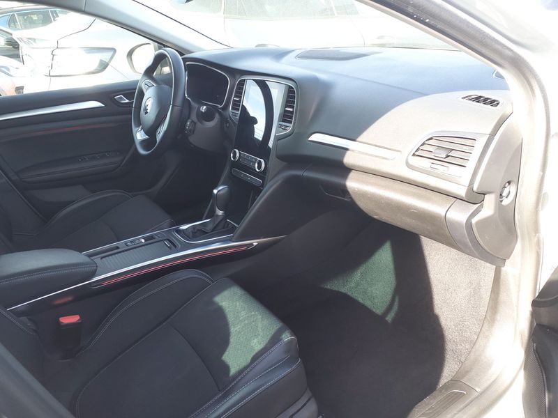 Renault Megane 1.3 TCe Techno 2024 – снимка 9