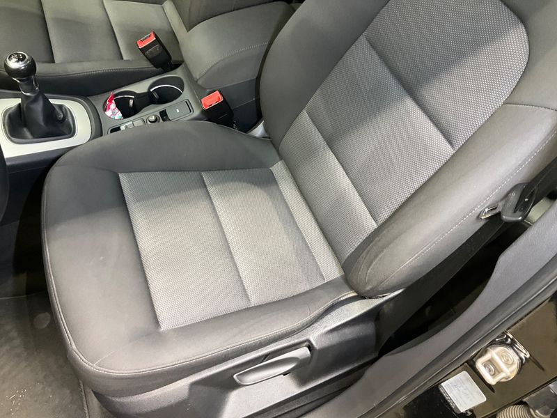 Audi Q3 2.0 TDI quattro 2016 – снимка 38