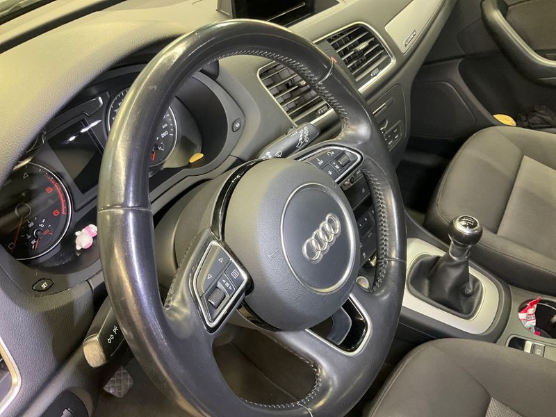 Audi Q3 2.0 TDI quattro 2016 – снимка 33