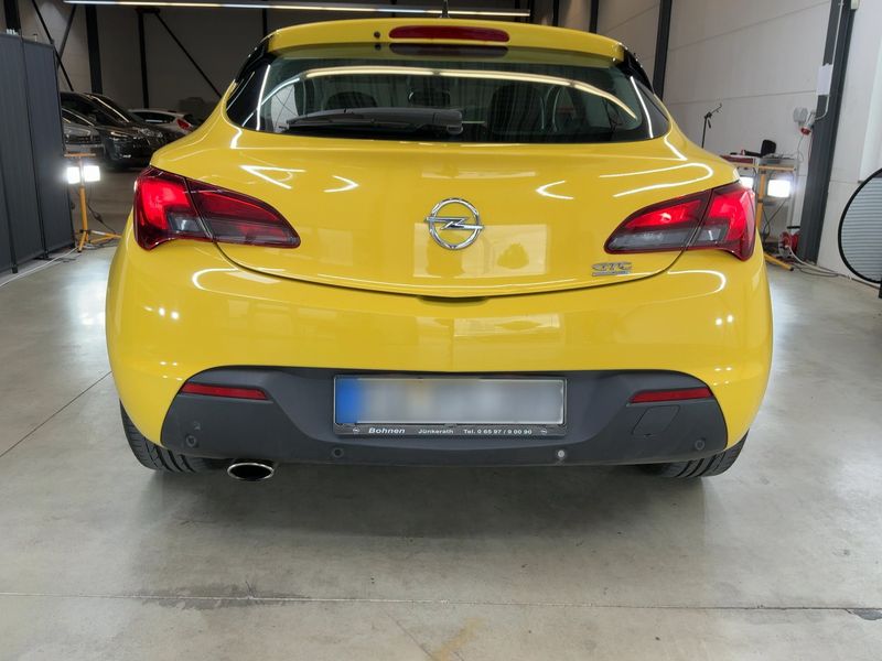 Opel Astra GTC 1.6 Turbo Edition 2011 – снимка 7