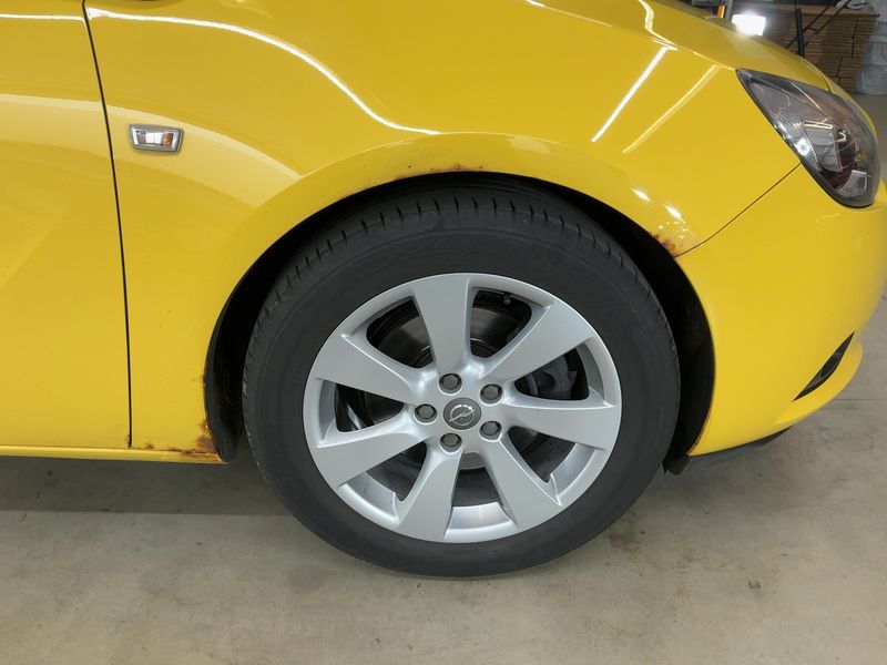 Opel Astra GTC 1.6 Turbo Edition 2011 – снимка 11