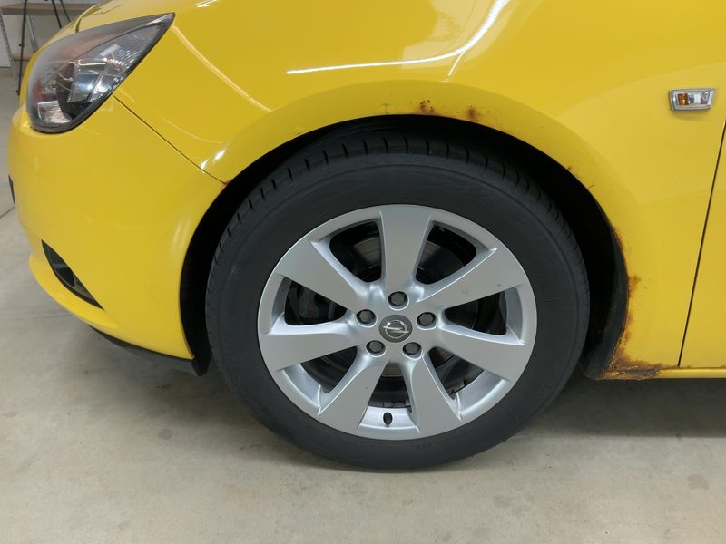 Opel Astra GTC 1.6 Turbo Edition 2011 – снимка 3