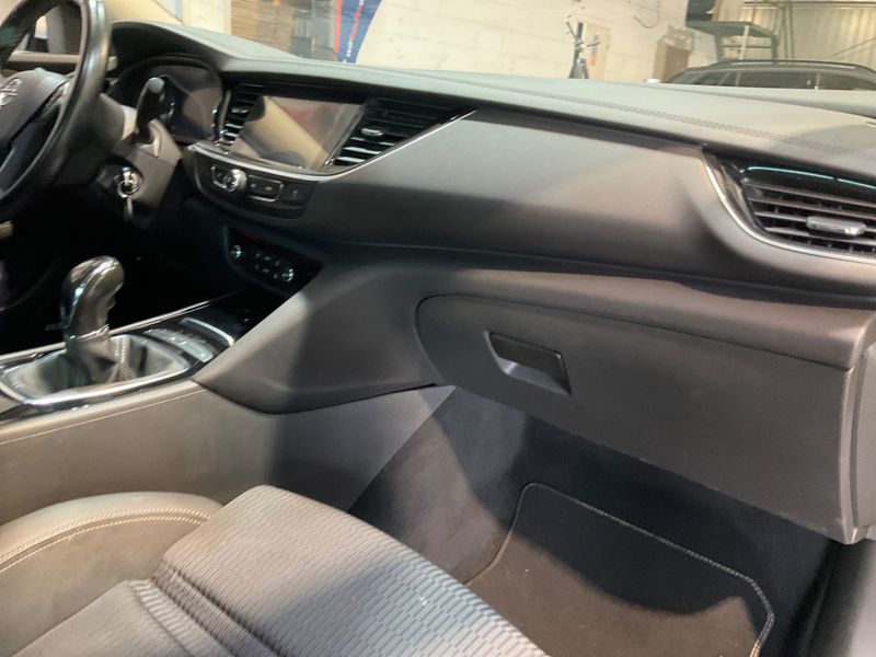 Opel Insignia Grand Sport 2.0 CDTI Dynamic 2019 – снимка 25