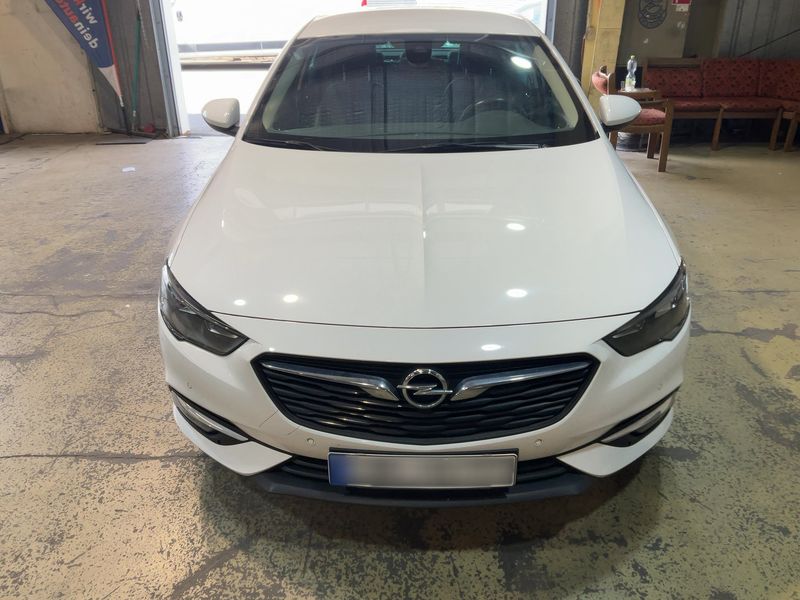Opel Insignia Grand Sport 2.0 CDTI Dynamic 2019 – снимка 14