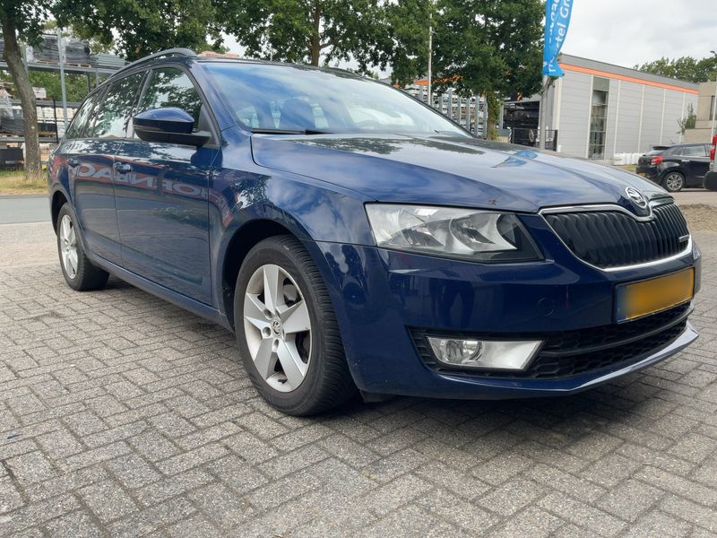 Skoda Octavia 1.6 TDI GreenLine 2014 – снимка 12
