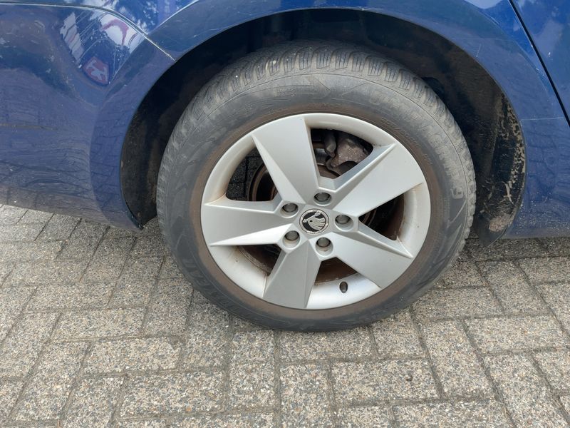 Skoda Octavia 1.6 TDI GreenLine 2014 – снимка 9