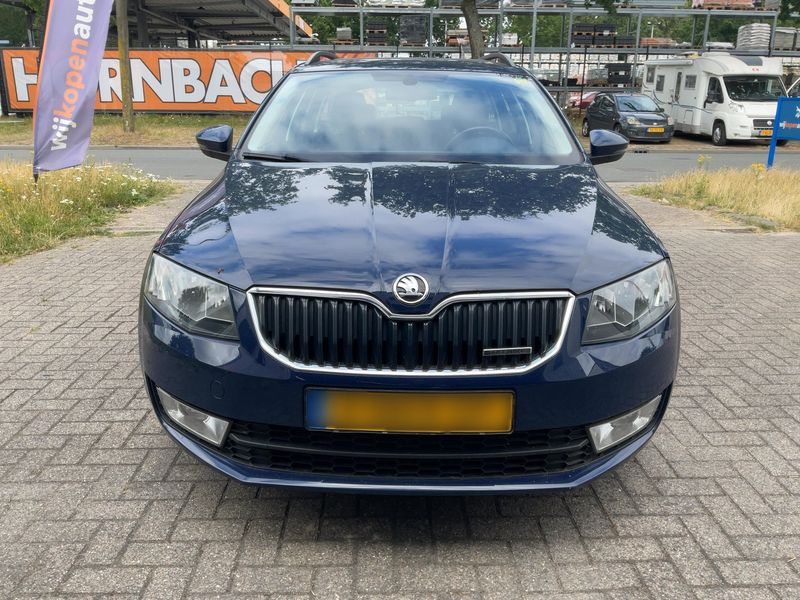 Skoda Octavia 1.6 TDI GreenLine 2014 – снимка 14