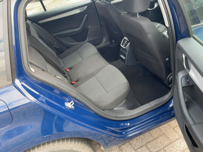 Skoda Octavia 1.6 TDI GreenLine 2014 – снимка 19