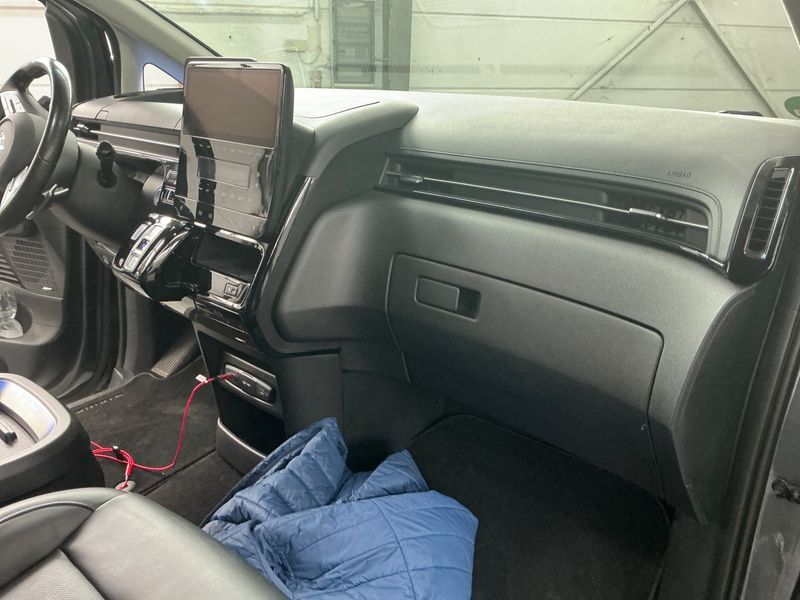 Hyundai Staria 2.2 CRDi Signature 4WD 2021 – снимка 33