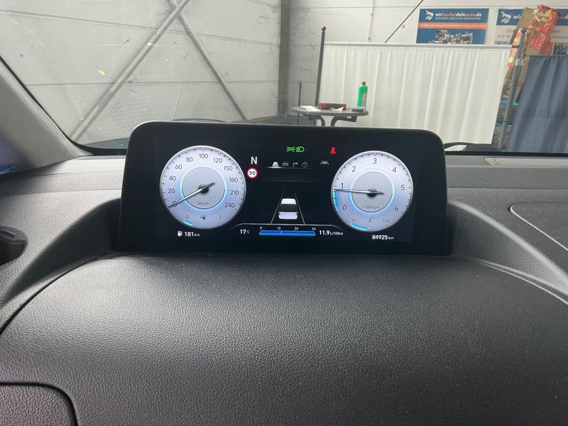 Hyundai Staria 2.2 CRDi Signature 4WD 2021 – снимка 19