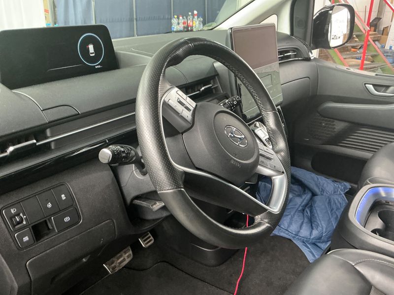 Hyundai Staria 2.2 CRDi Signature 4WD 2021 – снимка 28