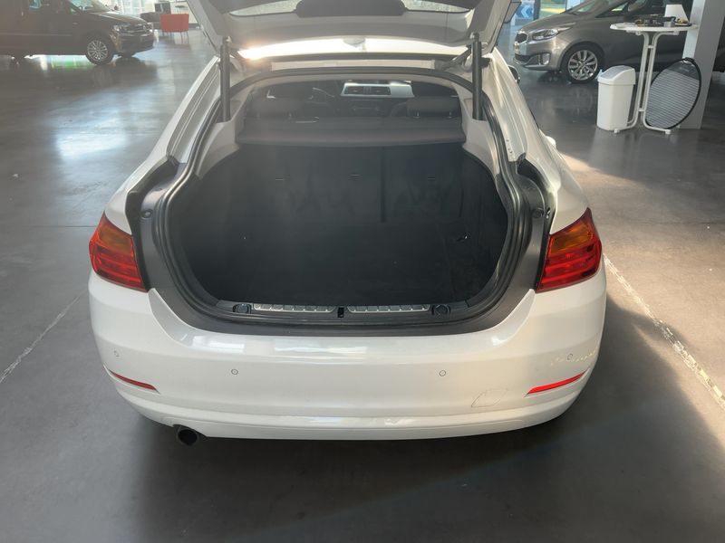 BMW 4er 418d Gran Coupé 2015 – снимка 15