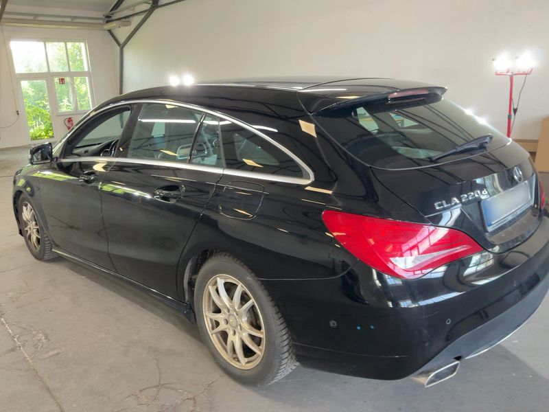Mercedes-Benz CLA-Klasse CLA 220 Shooting Brake Urban 2015 – снимка 6