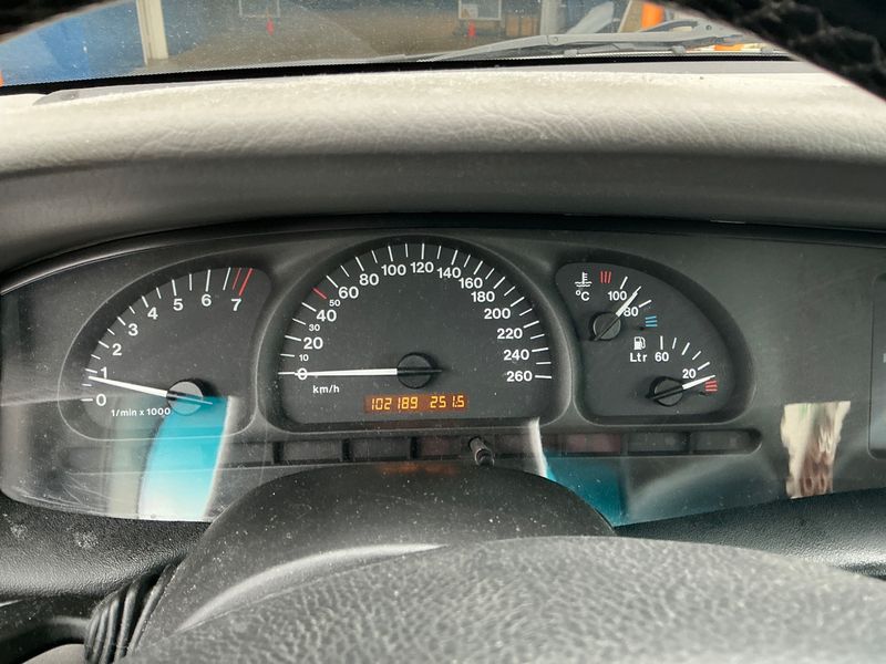 Opel Vectra 2.2 Elegance 2001 – снимка 4