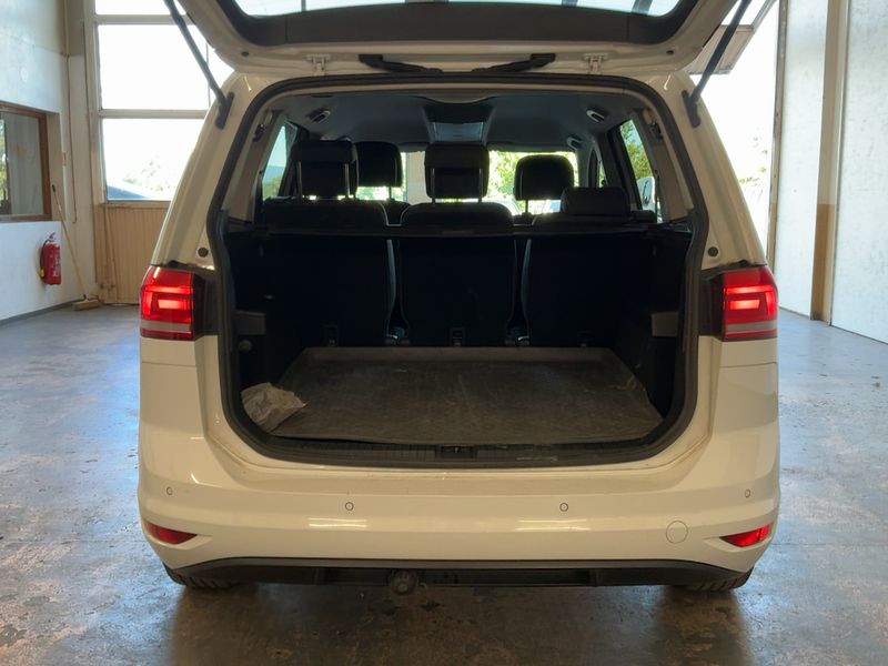 Volkswagen Touran 1.6 TDI Comfortline BlueMotion Tech 2019 – снимка 15