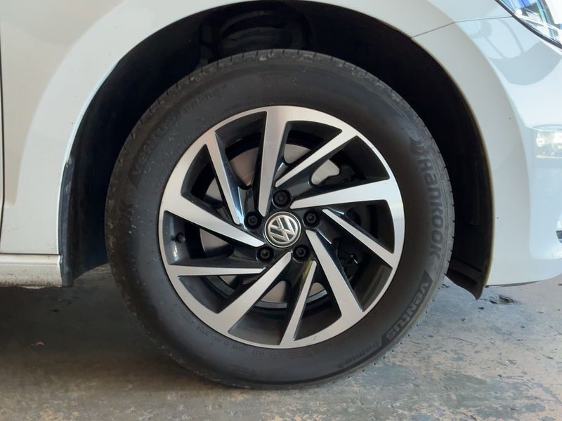 Volkswagen Touran 1.6 TDI Comfortline BlueMotion Tech 2019 – снимка 11
