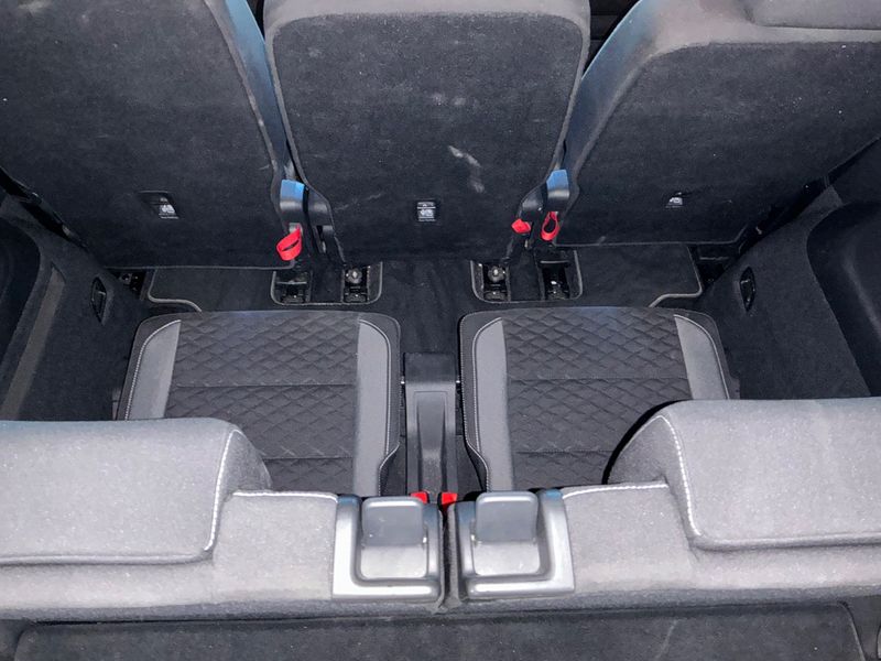 Volkswagen Touran 1.6 TDI Comfortline BlueMotion Tech 2019 – снимка 32