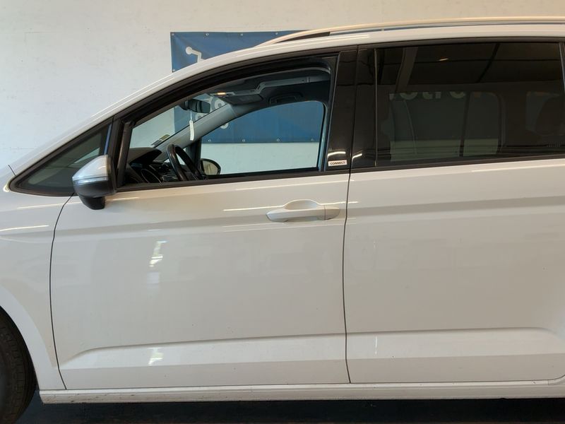 Volkswagen Touran 1.6 TDI Comfortline BlueMotion Tech 2019 – снимка 4