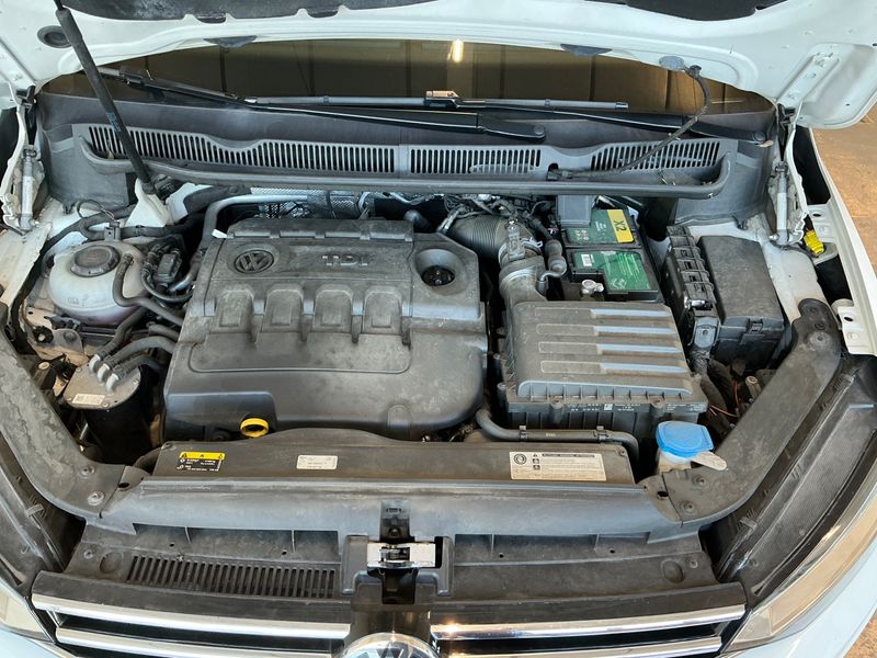 Volkswagen Touran 1.6 TDI Comfortline BlueMotion Tech 2019 – снимка 33