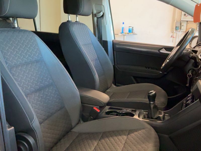 Volkswagen Touran 1.6 TDI Comfortline BlueMotion Tech 2019 – снимка 16