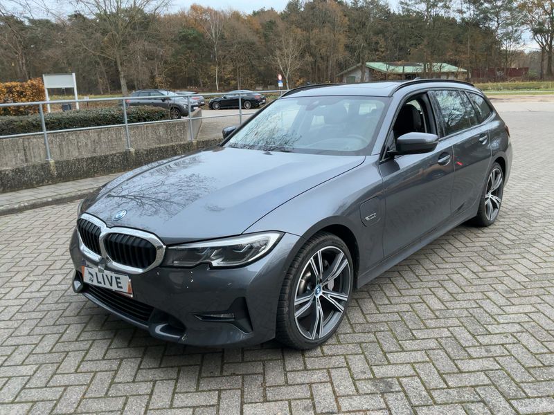 BMW 3er 330e Sport Line 2022 – снимка 1