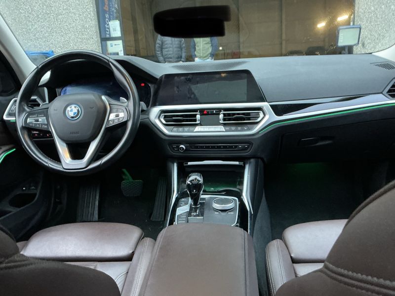 BMW 3er 330e Sport Line 2022 – снимка 17
