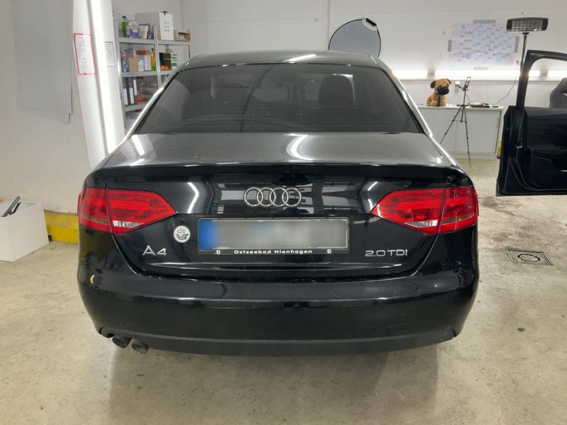 Audi A4 2.0 TDI Attraction 2010 – снимка 5