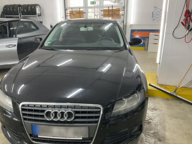 Audi A4 2.0 TDI Attraction 2010 – снимка 14
