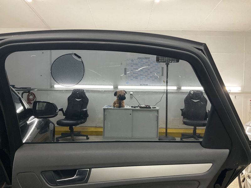 Audi A4 2.0 TDI Attraction 2010 – снимка 24