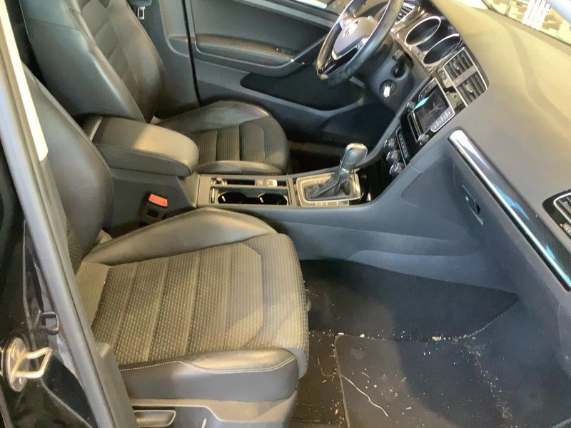 Volkswagen Golf VII 1.4 TSI Highline BlueMotion Tech 2015 – снимка 17