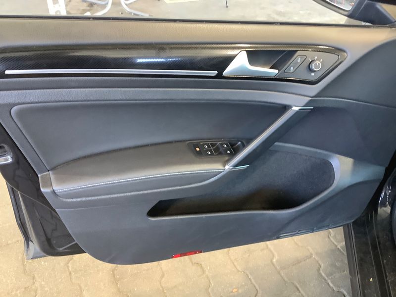 Volkswagen Golf VII 1.4 TSI Highline BlueMotion Tech 2015 – снимка 25